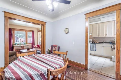 25 Chestnut Avenue, Hamilton, ON L8L 6K5