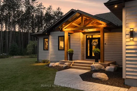 450 Fowlers Rd, Huntsville, ON P1H 2N5