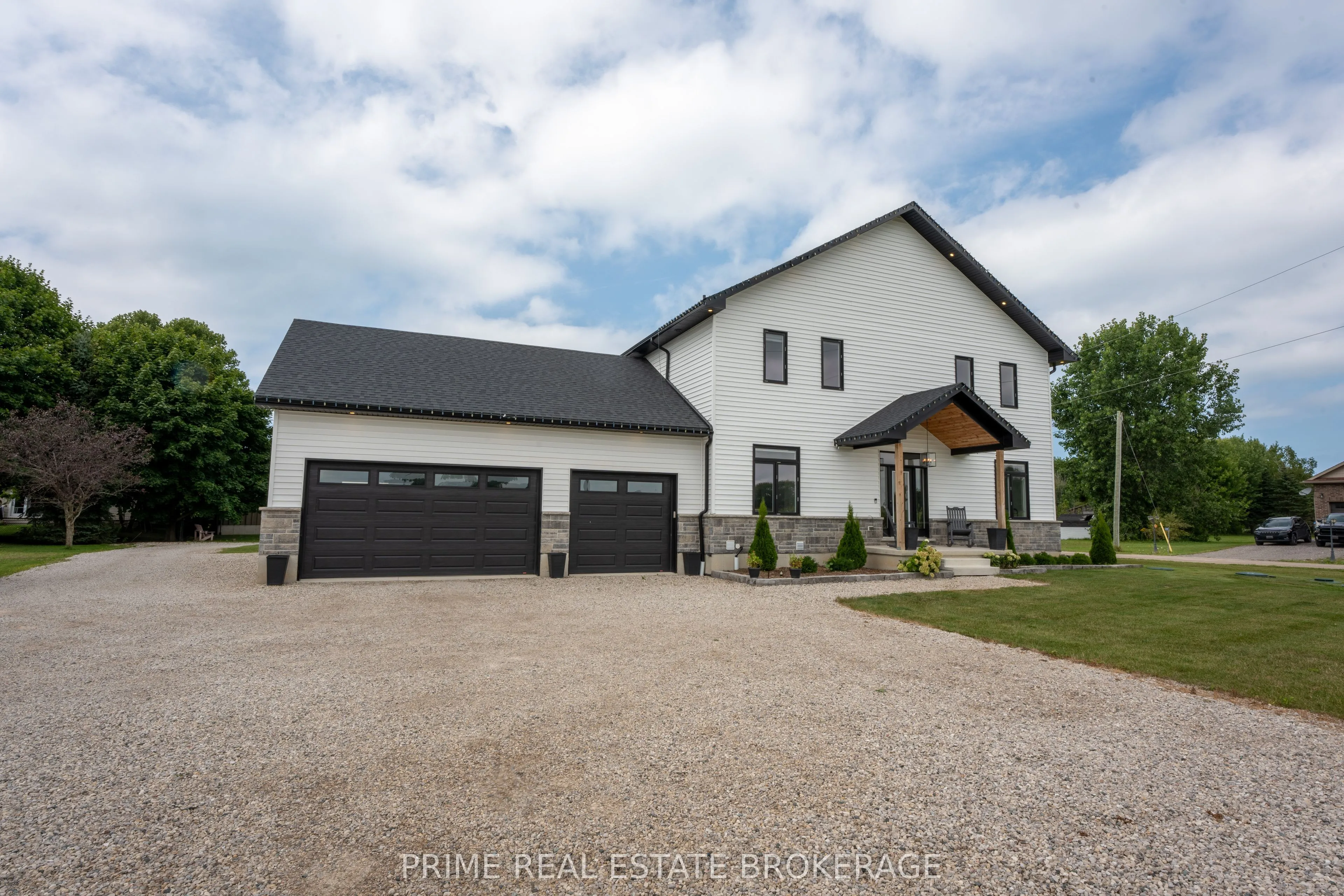 33977 Kildeer Drive, Bluewater, ON N0M 1N0