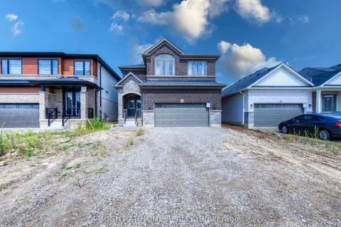 216 Longboat Run Rd, Brantford, ON N3T 0T2