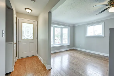 511 Main St, Shelburne, ON L9V 2Z1