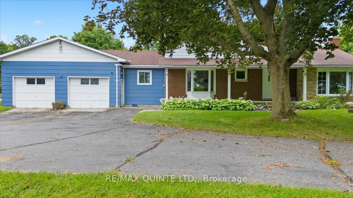 584 Highway 33, Quinte West, ON K8V 5P6