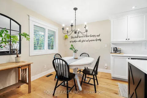 46 Prince Charles Dr, St. Catharines, ON L2N 3Y9