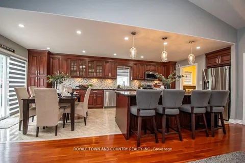 32 Broad St, Kawartha Lakes, ON K9V 0B2
