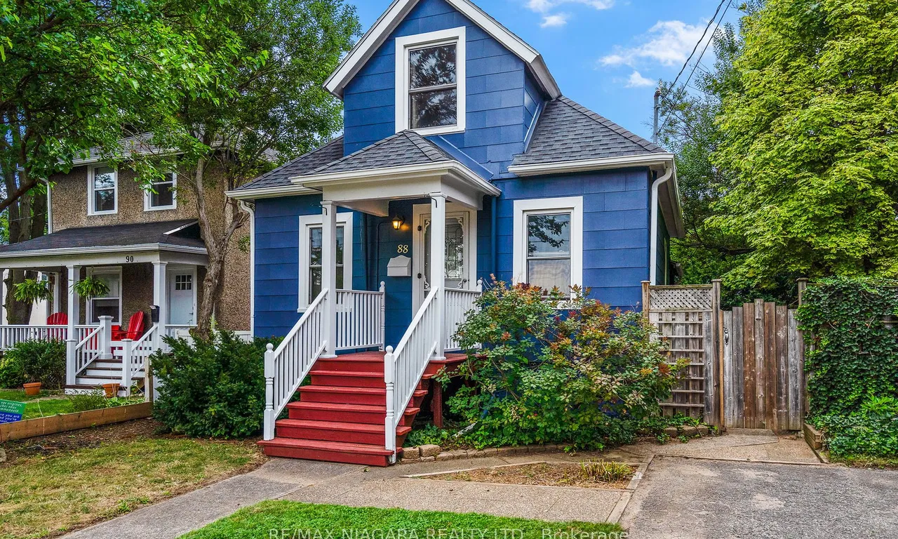 88 York St, St. Catharines, ON L2R 6C9