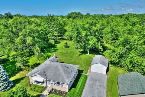 855 Crescent Rd, Fort Erie, ON L2A 4R5