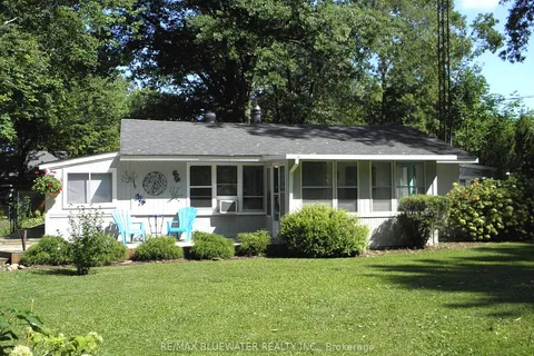 Detached 3 bedroom 1 bathroom at 6010 Max Drive in Lambton Shores - MLS# X9262714