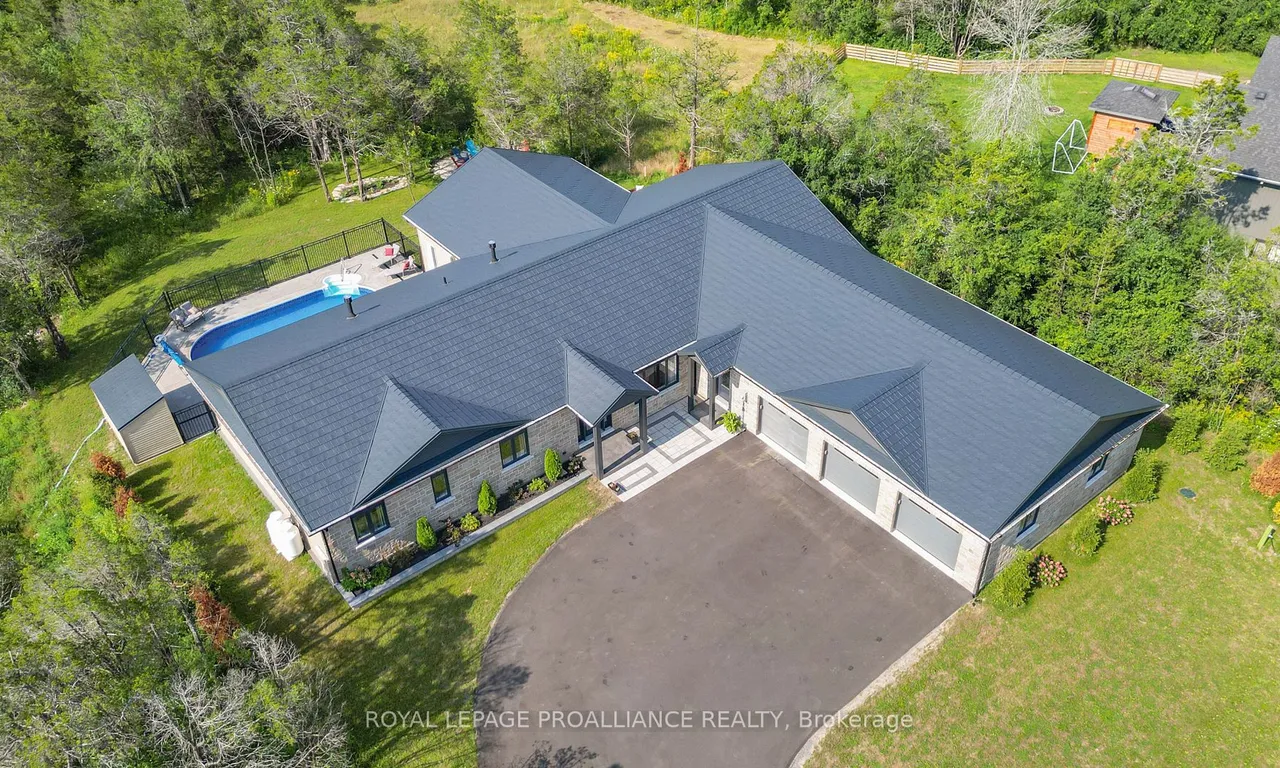 86 Sunrise Dr, Prince Edward County, ON K8N 4Z7