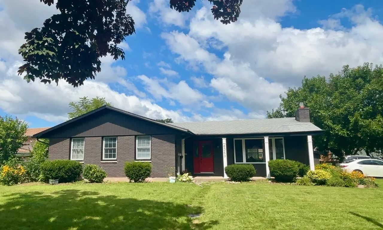 6369 Bracken St, Niagara Falls, ON L2E 5J5