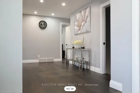 6369 Bracken St, Niagara Falls, ON L2E 5J5