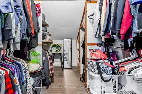 25 Dundas St, Erin, ON N0B 1T0