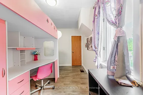 25 Dundas St, Erin, ON N0B 1T0
