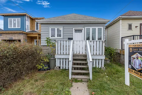 126 Harmony Ave, Hamilton, ON L8H 4Y3
