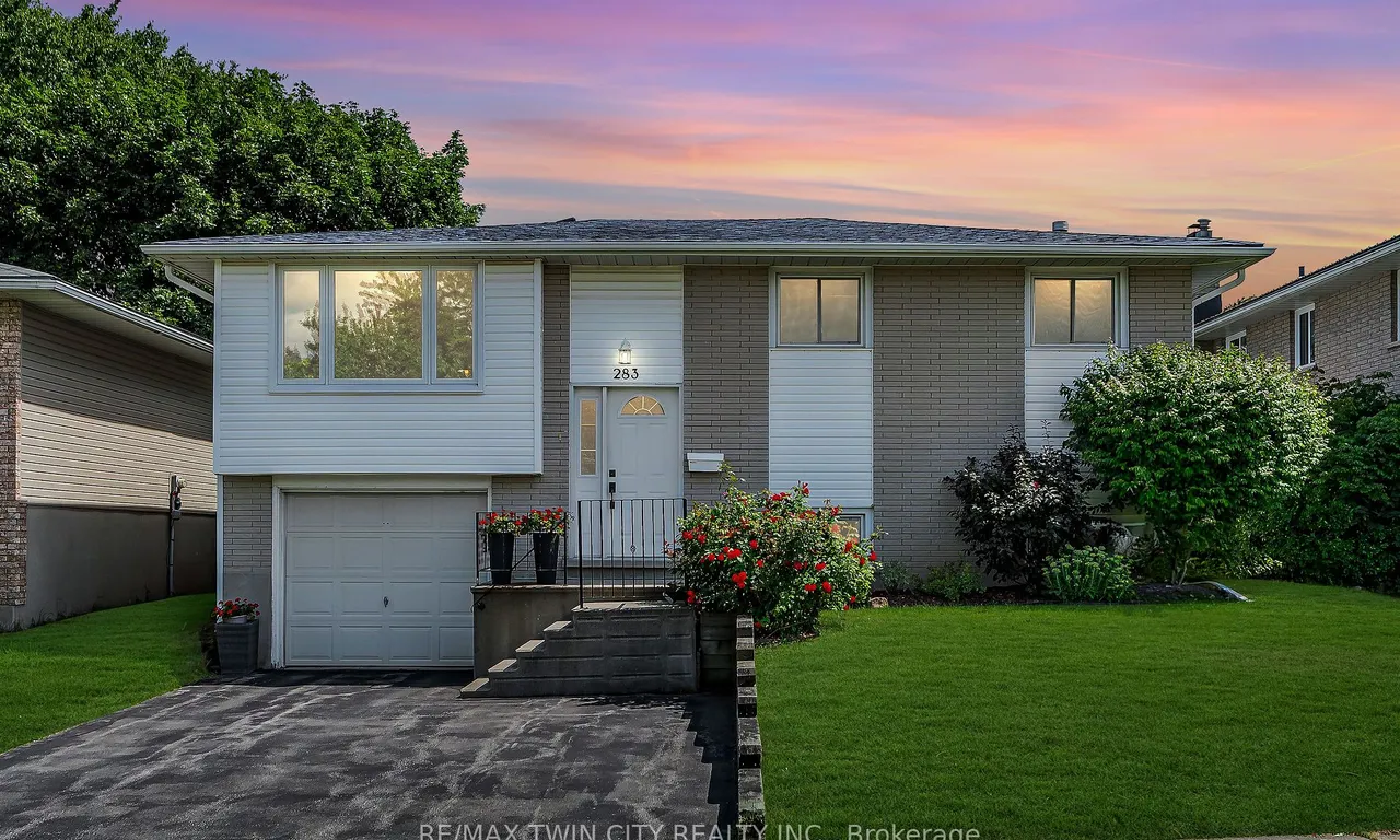 283 Toll Gate Blvd, Waterloo, ON N2L 4M3