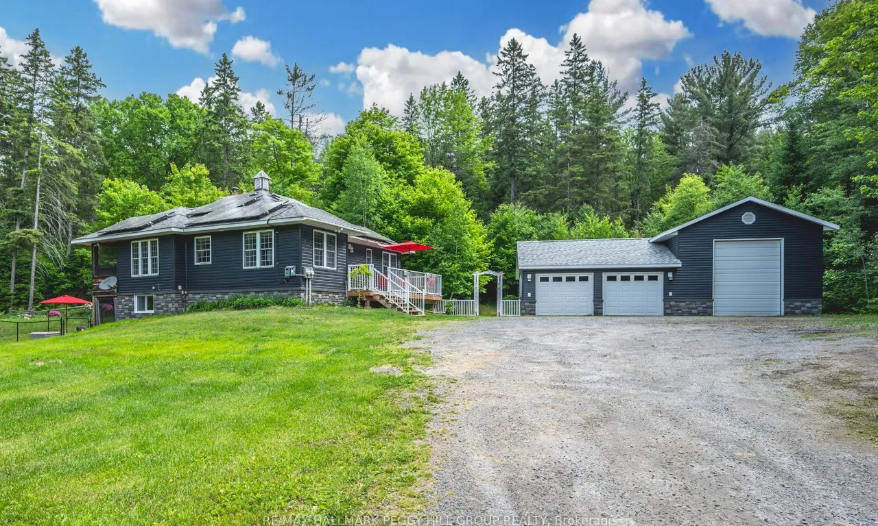 143 South Waseosa Lake Rd, Huntsville, ON P1H 2N5