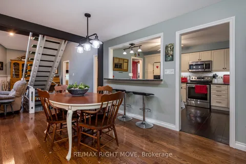1032 Cowbell Lane, Gravenhurst, ON P0E 1N0
