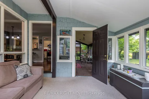 1032 Cowbell Lane, Gravenhurst, ON P0E 1N0