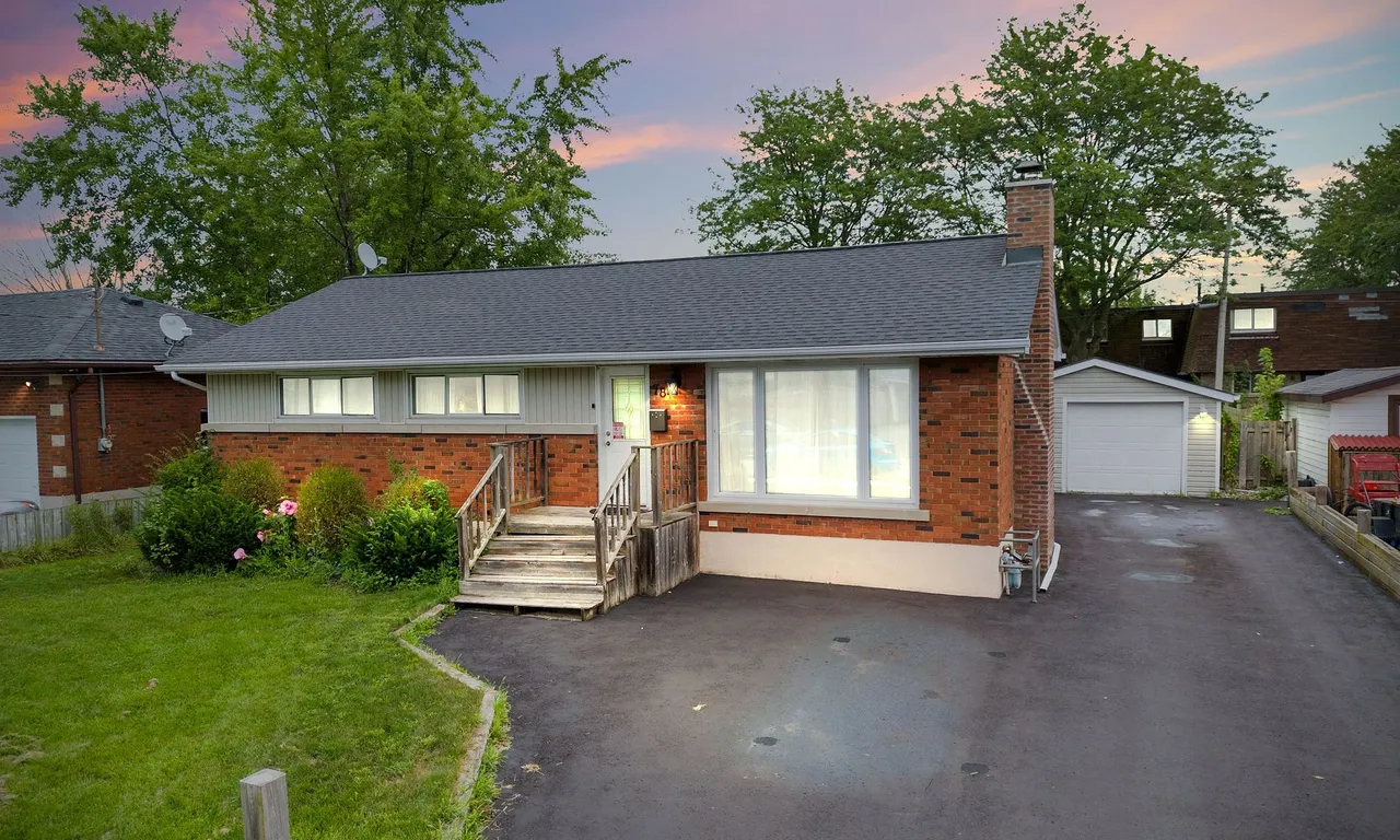 78 Gram Ave, Welland, ON L3C 1H6