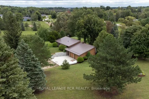 9811 Creek Rd, Minto, ON N0G 1M0