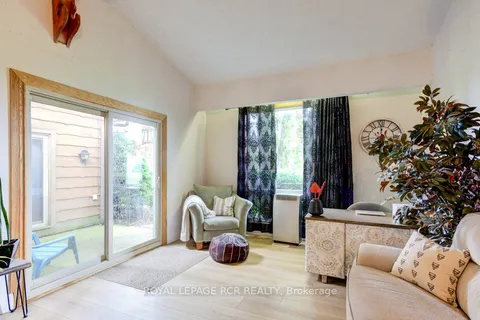 9811 Creek Rd, Minto, ON N0G 1M0