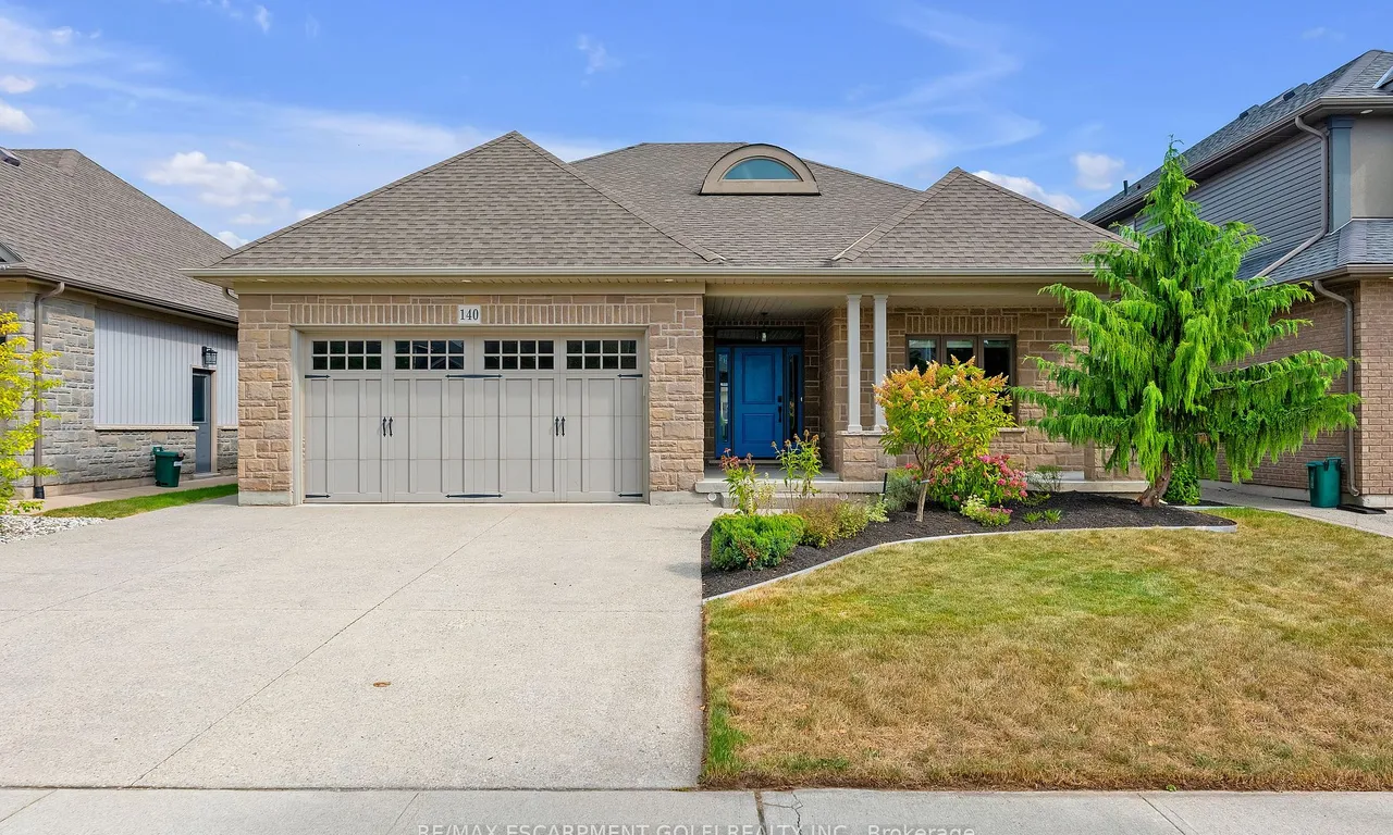 140 Creekside Dr, Welland, ON L3C 0B4