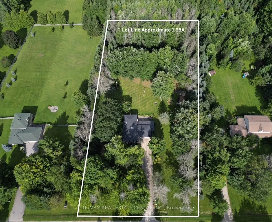 17 Woodland Rd, Amaranth, ON L9V 3N6