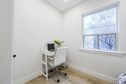 155 Rosewood Rd, Hamilton, ON L8K 3J2