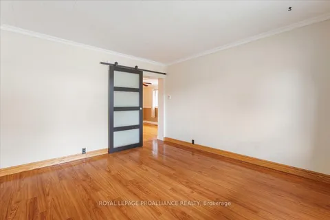 119 Fourth St, Deseronto, ON K0K 1X0