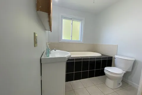 6 Burnham St, Cramahe, ON K0K 1S0