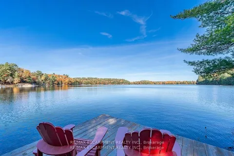 6 Darling Dr, Muskoka Lakes, ON P0B 1J0