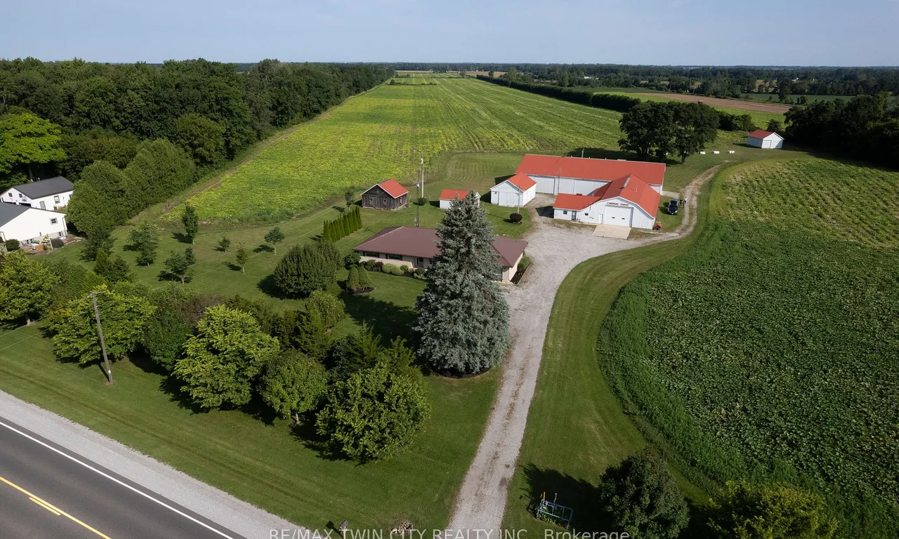 1525 Highway 3, Norfolk, ON N4B 2W4