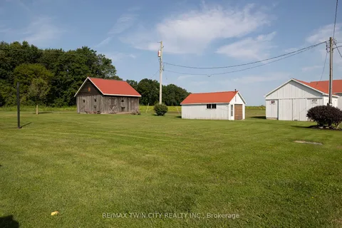 1525 Highway 3, Norfolk, ON N4B 2W4