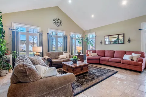 1830 Kressler Rd, Waterloo, ON N2J 3Z4