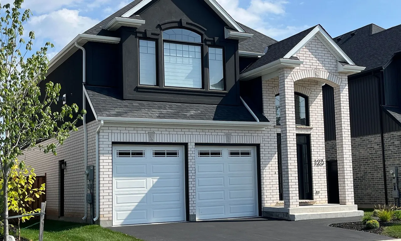 123 Susan Dr, Pelham, ON L0S 1E6