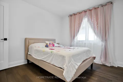 123 Susan Dr, Pelham, ON L0S 1E6