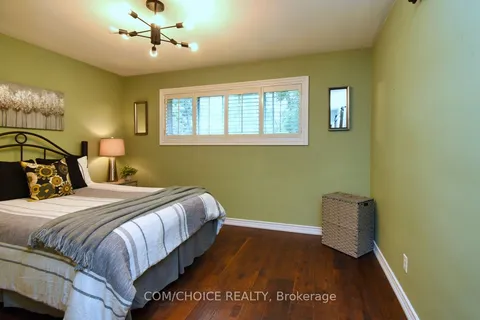 419 Sanatorium Rd, Hamilton, ON L9C 2A7