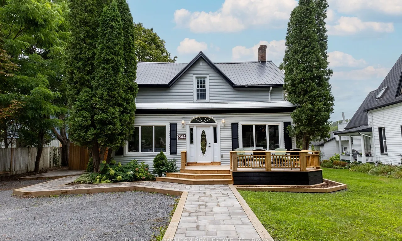 344 Picton Main St, Prince Edward County, ON K0K 2T0