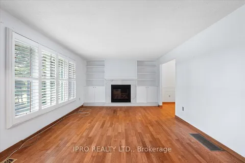 1432 Wallbridge Loyalist Road, Quinte West, ON K8N 4Z5