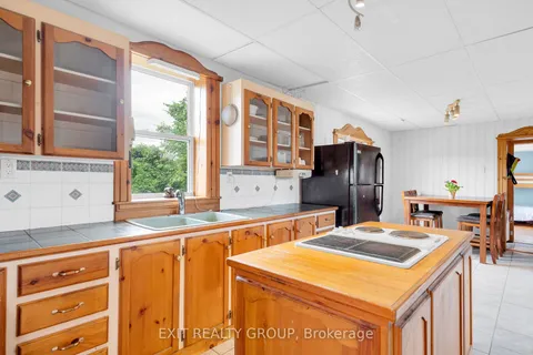3123 County Road 2, Prince Edward County, ON K0K 1A0