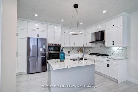 352 Chokecherry Cres, Waterloo, ON N2V 0H1