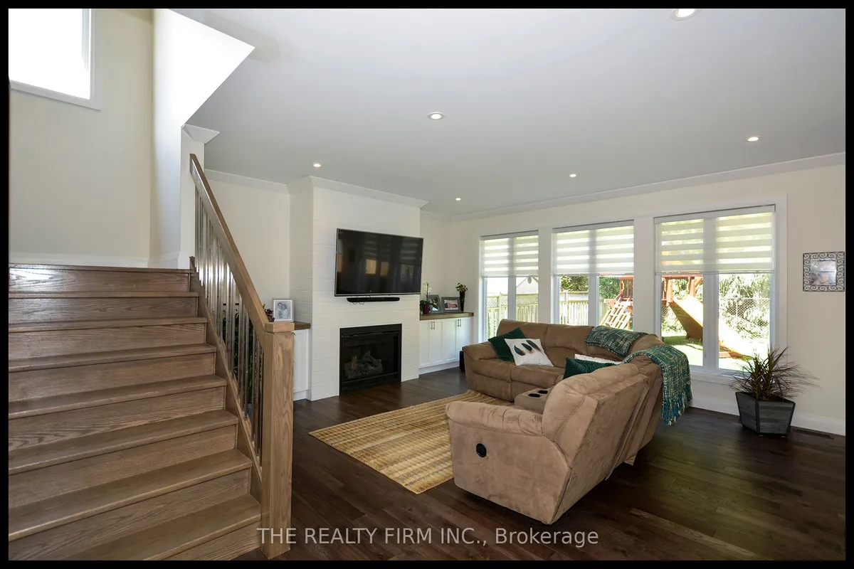 289 King Street, Southwest Middlesex, ON N0L 1M0