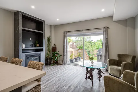 76 Melbourne St, Hamilton, ON L8P 2A6