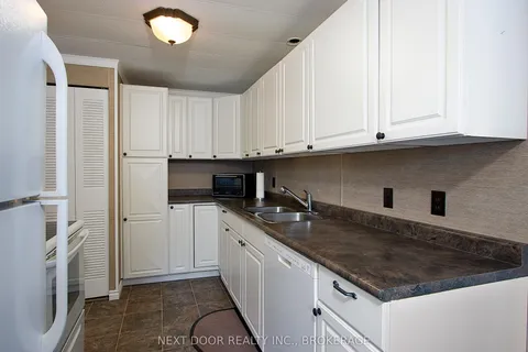 199 Pebble Beach Parkway, South Huron, ON N0M 1T0