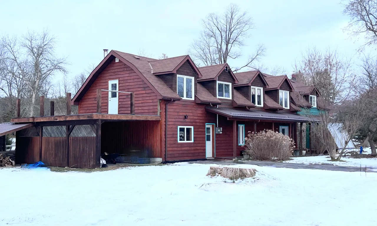 345 Hoskin Rd, Belleville, ON K0K 2V0