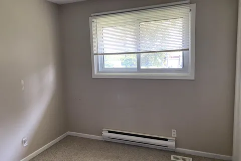 7 Jeffrey Dr, Quinte West, ON K8V 5P8