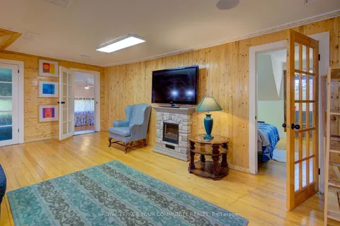 17 Drummond St, Rideau Lakes, ON K0G 1P0