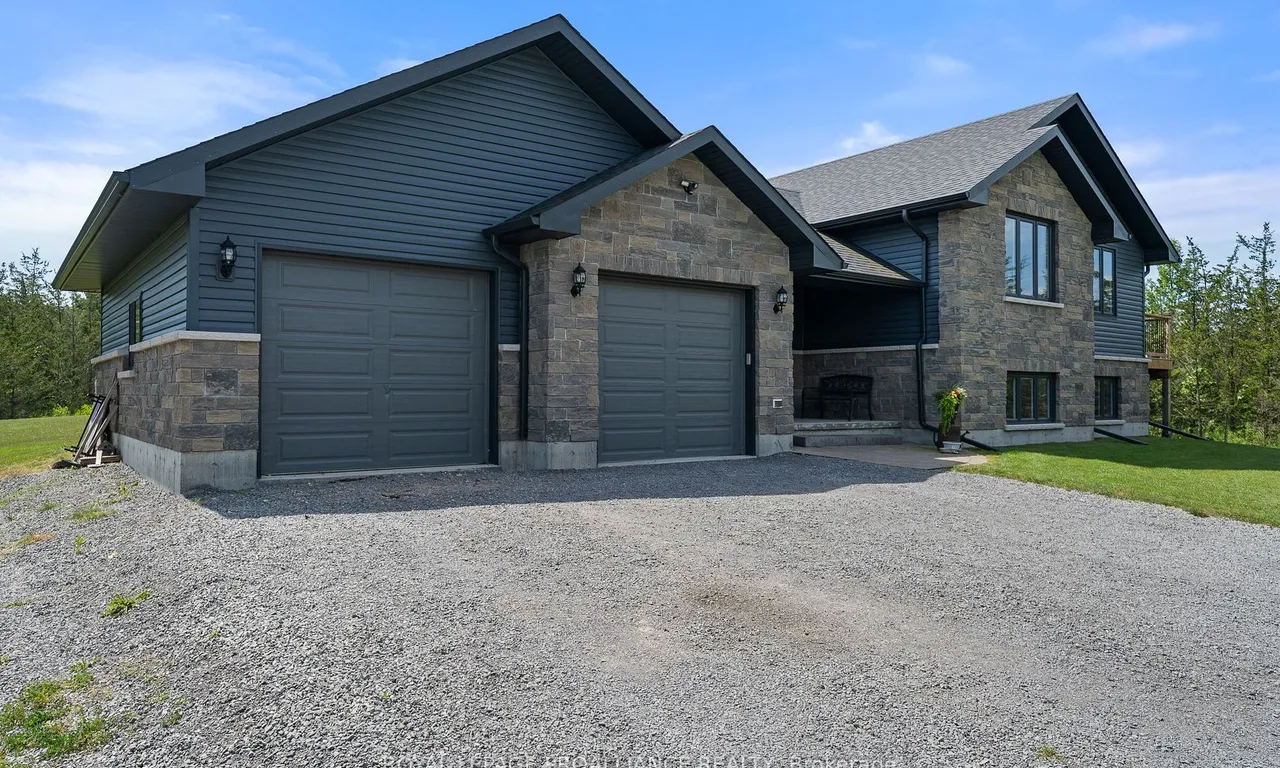 2263 Victoria Rd, Prince Edward County, ON K0K 2B0