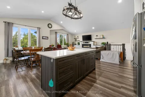 2263 Victoria Rd, Prince Edward County, ON K0K 2B0