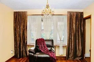 5991 Culp St, Niagara Falls, ON L2G 2B6