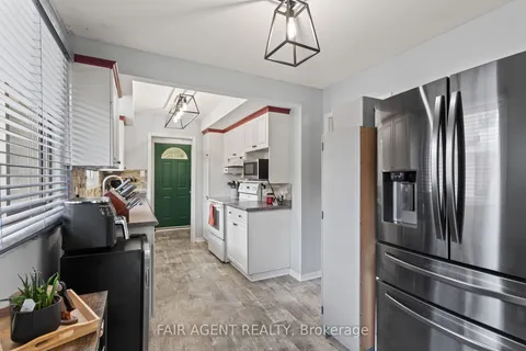 28 ARCHER Cres, London, ON N6E 2A5